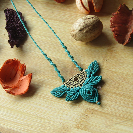 Florita - Art Anna MacramePendant