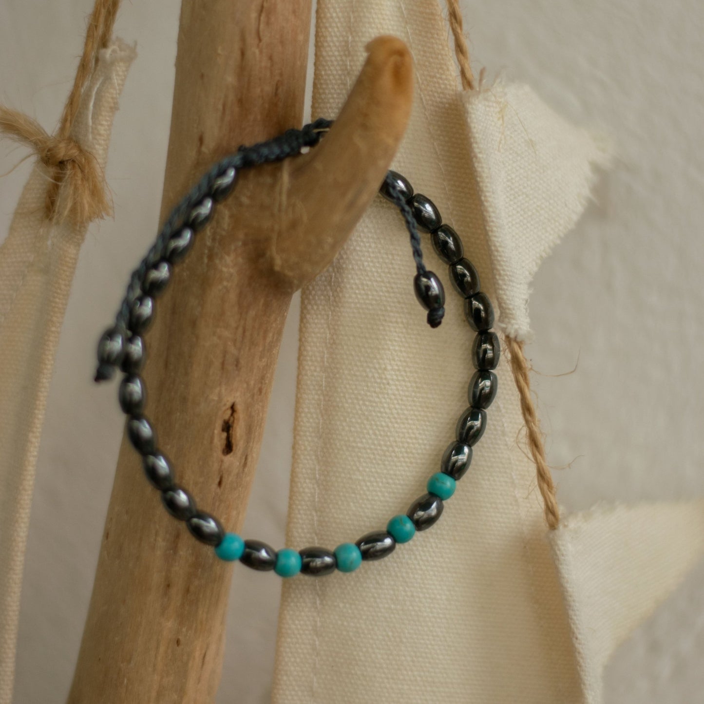 Howlite Bracelet - Art Anna MacrameBracelet