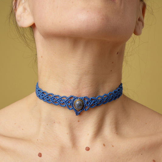 Indy choker