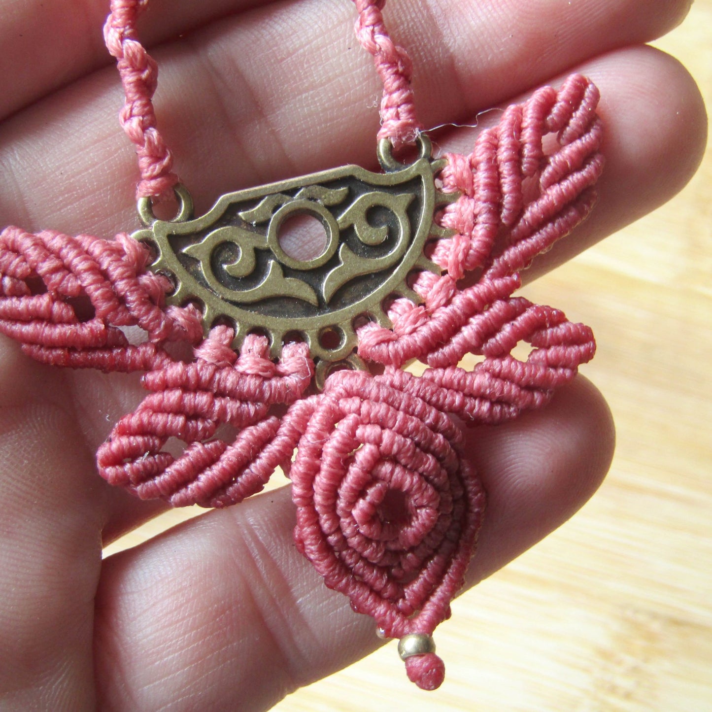 Florita - Art Anna MacramePendant