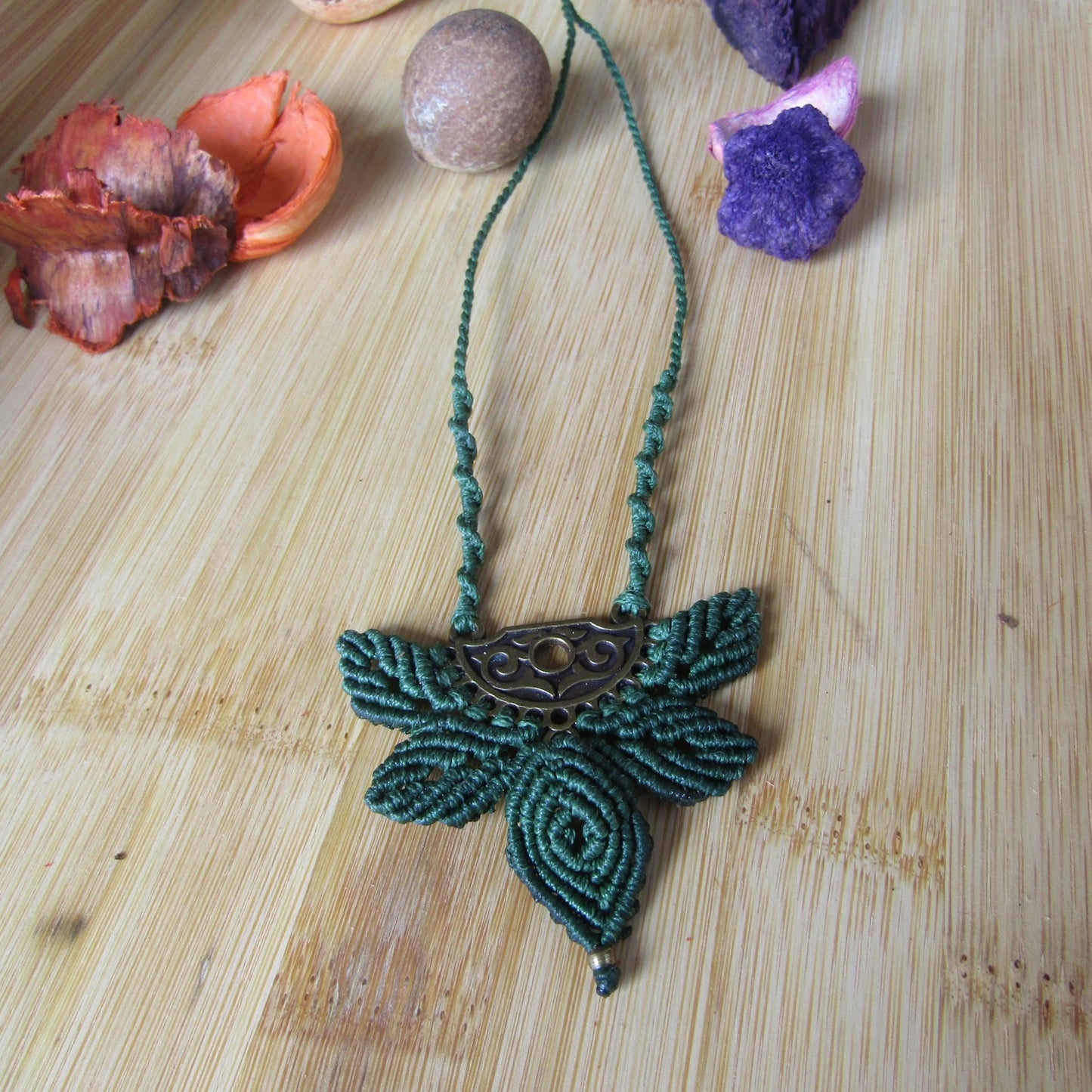 Florita - Art Anna MacramePendant