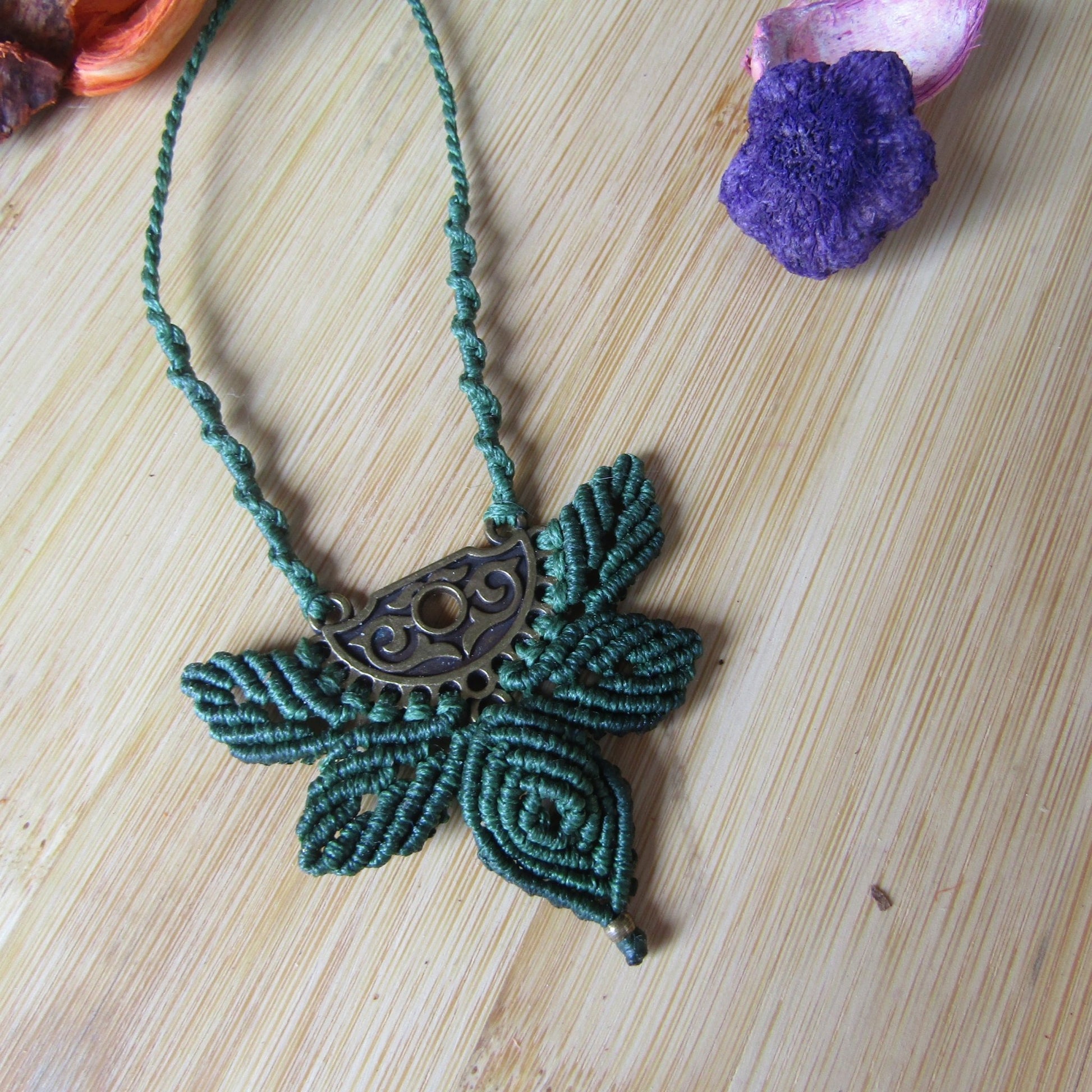 Florita - Art Anna MacramePendant