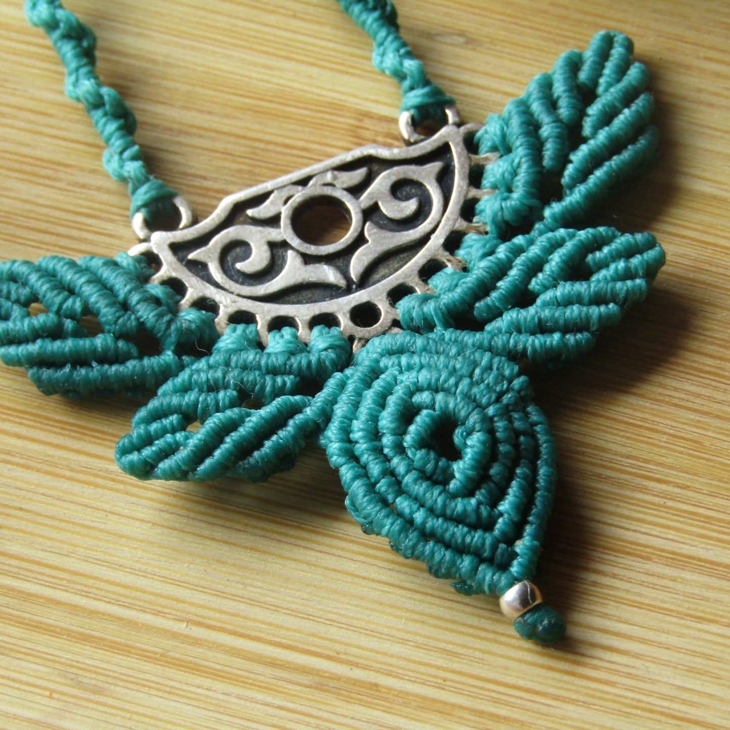 Florita - Art Anna MacramePendant