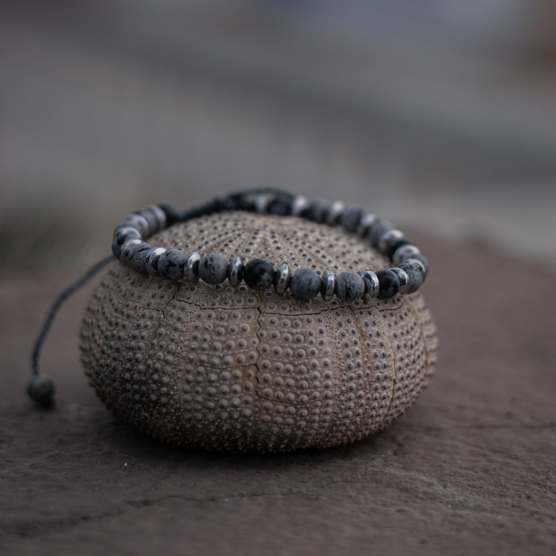 Onyx Snowflaks Bracelet - Art Anna MacrameBracelet
