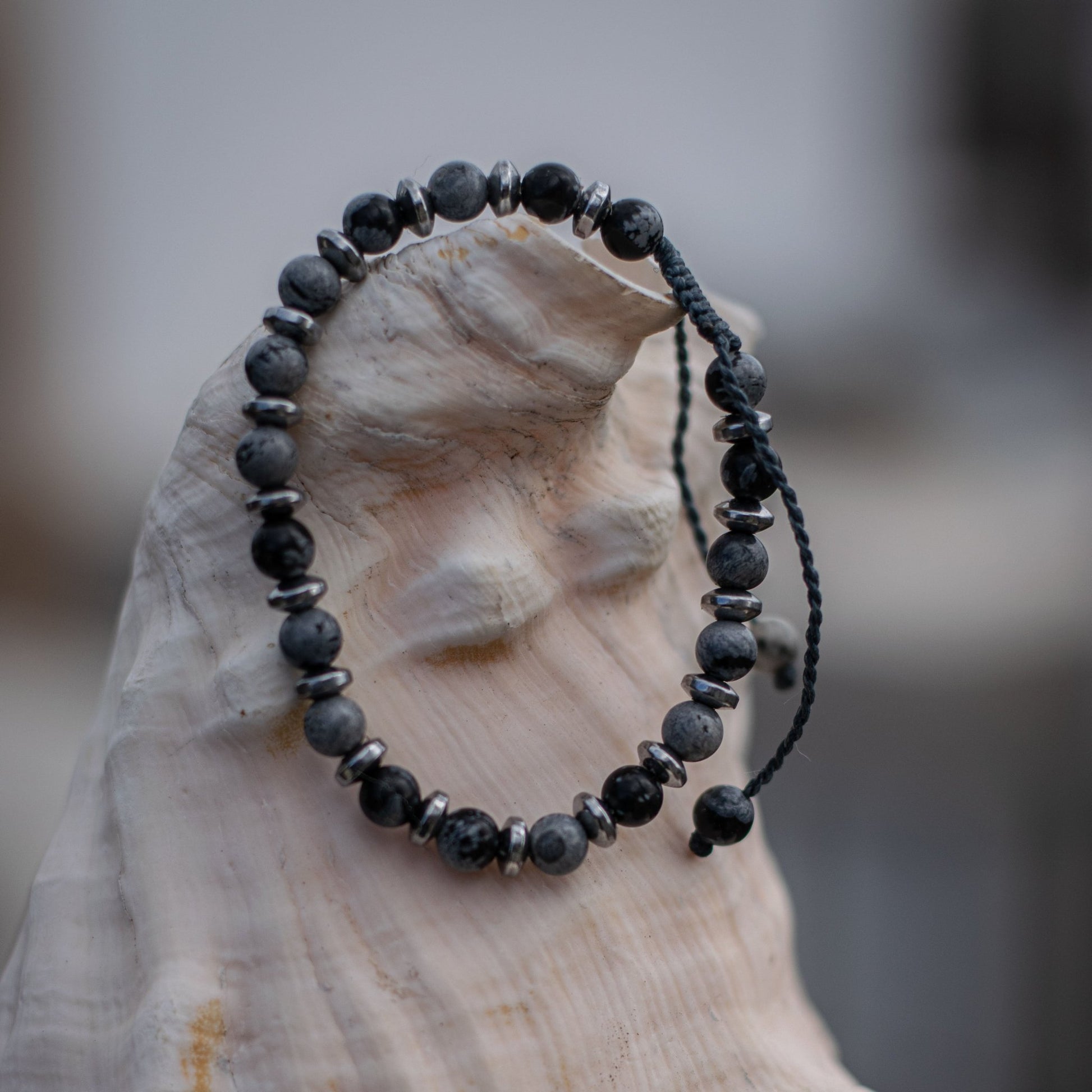 Onyx Snowflaks Bracelet - Art Anna MacrameBracelet