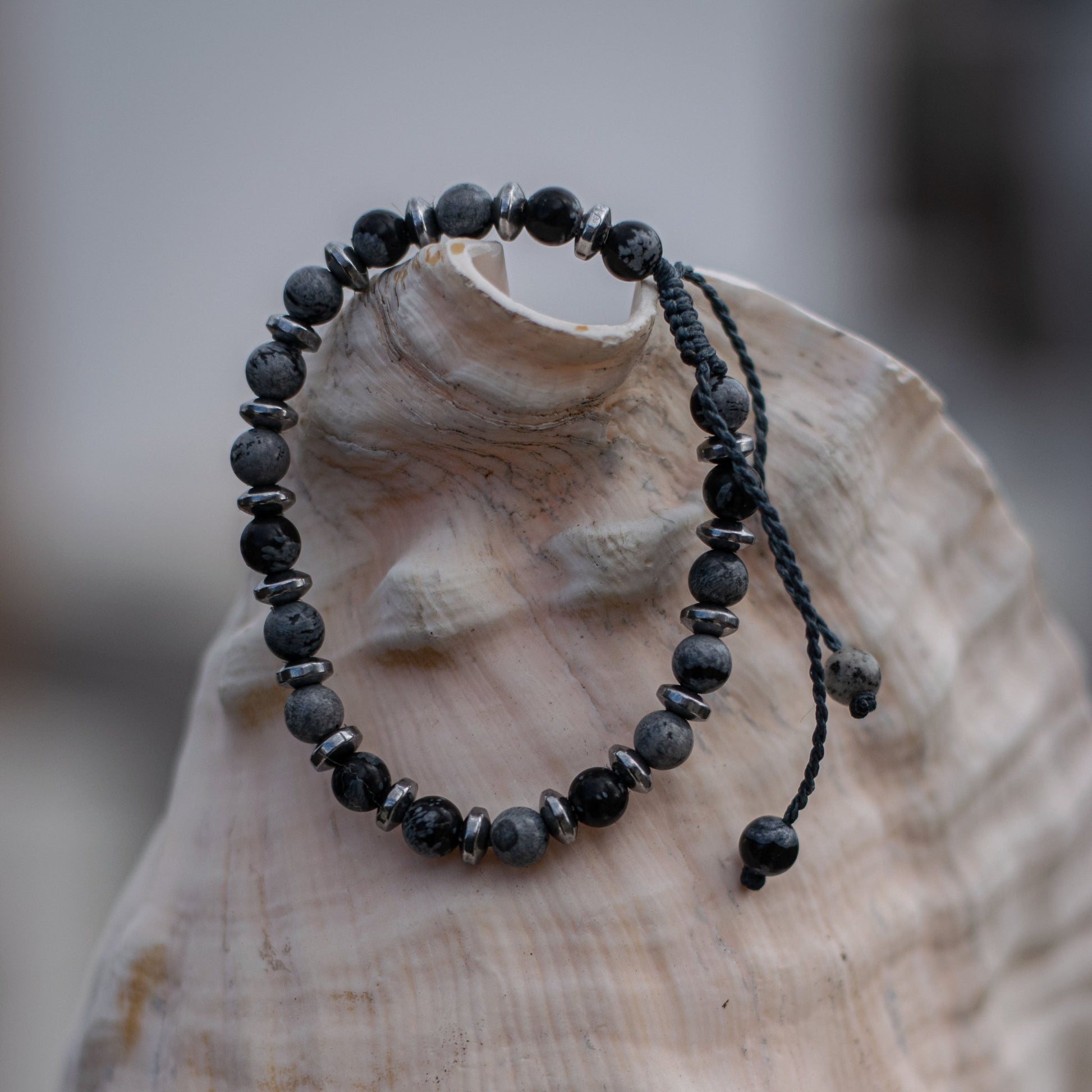 Onyx Snowflaks Bracelet - Art Anna MacrameBracelet