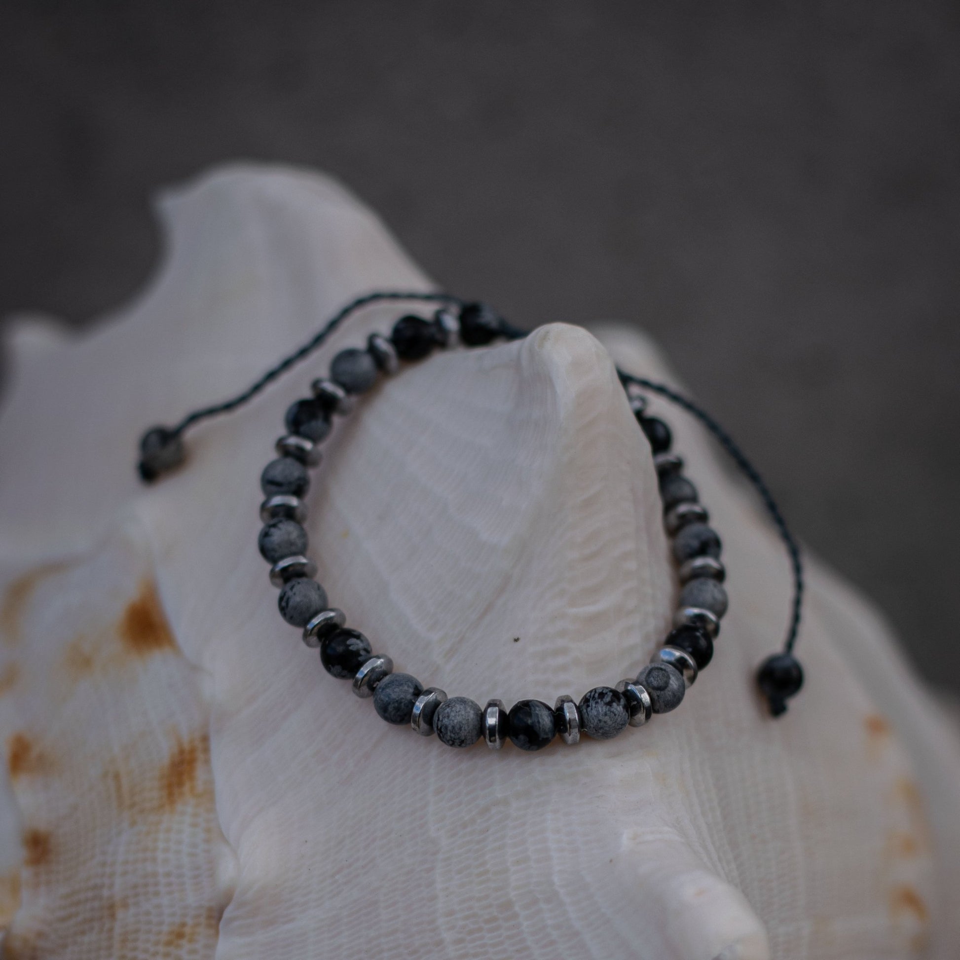 Onyx Snowflaks Bracelet - Art Anna MacrameBracelet