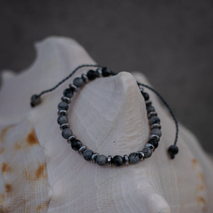 Onyx Snowflaks Bracelet - Art Anna MacrameBracelet